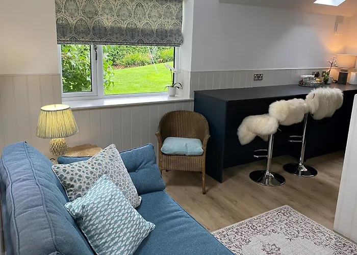 Hillview Cottage