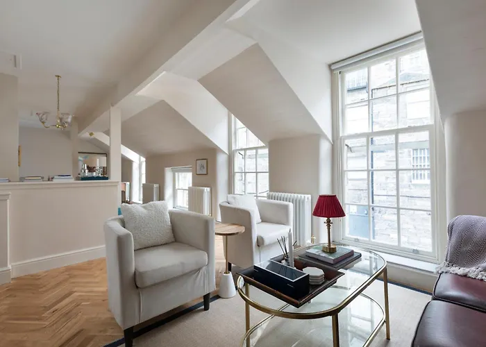 Luxury Mews In The Heart Of New Town